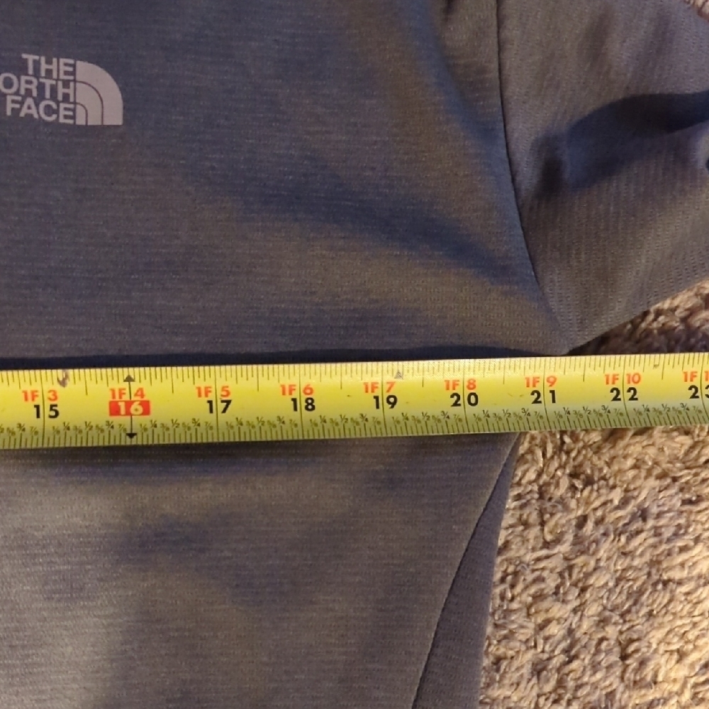 The North Face Charcoal Hoodie - Picture 9 of 9